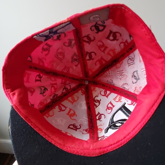 Vintage fitted DC hat - Picture 3 of 3